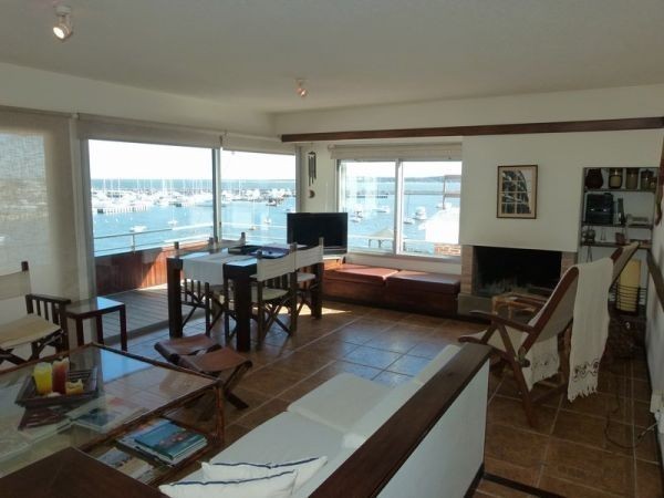 Departamento en venta y alquiler frente al puerto Punta del Este